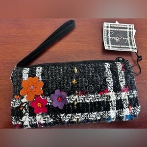 NWT Vera Bradley luxe Collection Tweed Wristlet
